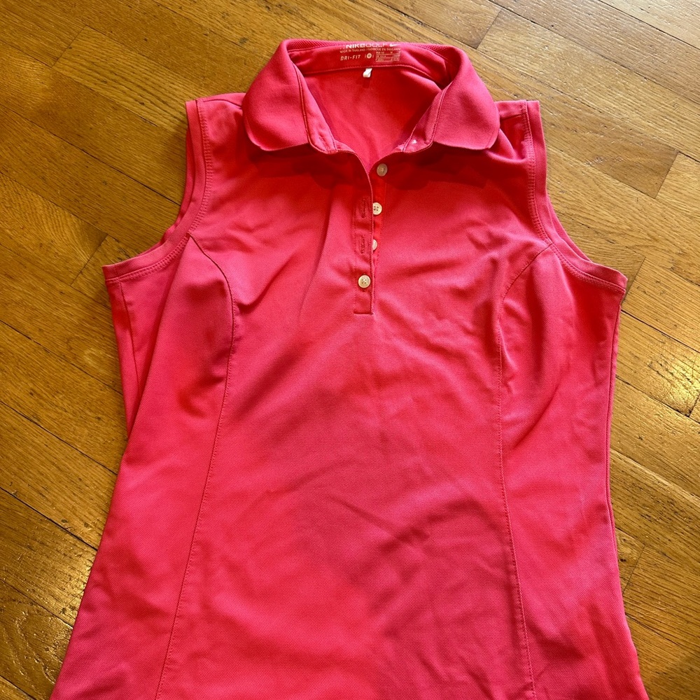 Nike golf sleeveless tank size medium